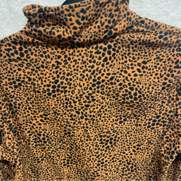Lands End women’s fleece pullover sweater cheetah leopard print medium - Picture 3 of 6